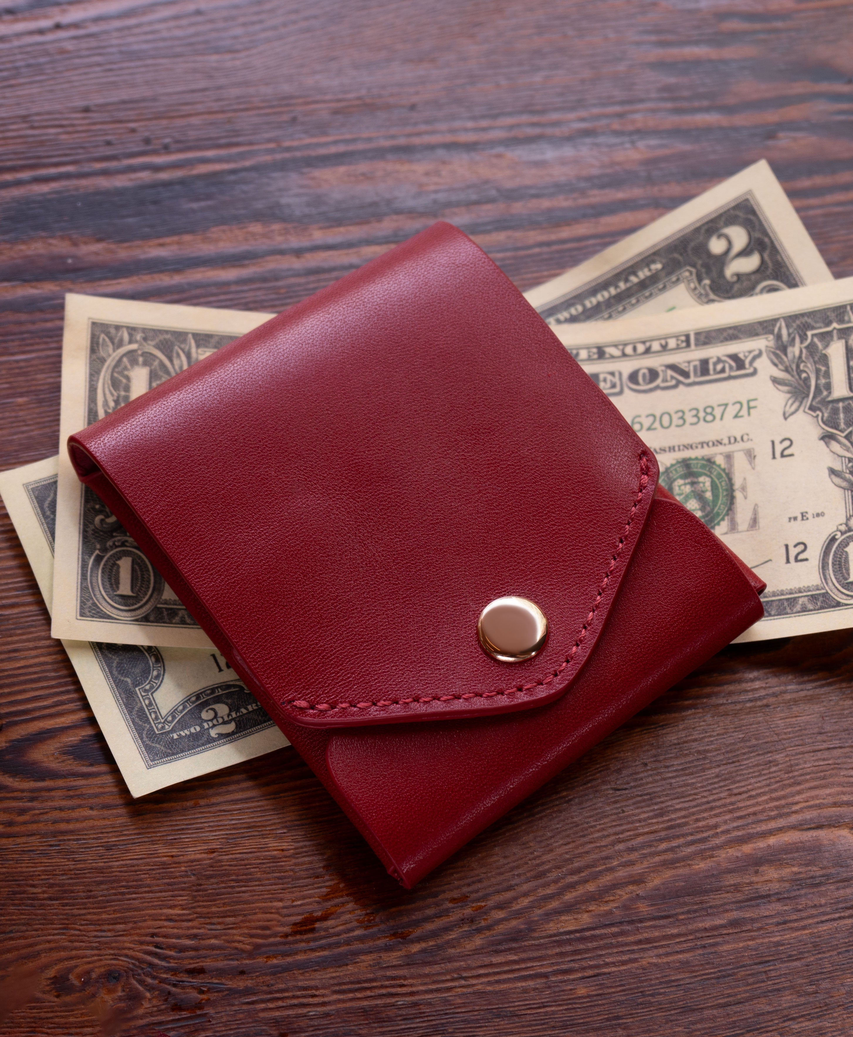 Kakavy Slim Leather Wallet with Pen Slot – Handcrafted Full-Grain EDC Wallet