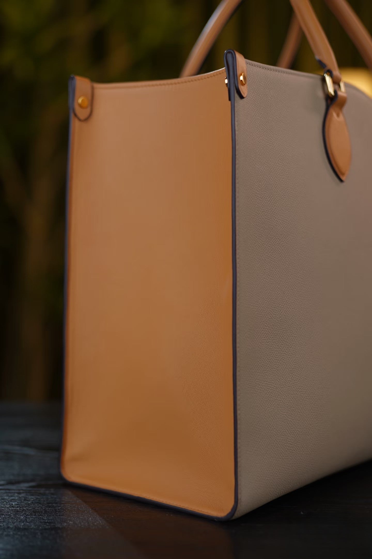 Minimal Two-tone colorway — Effortless Everyday Style