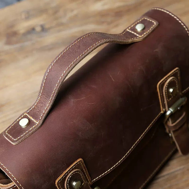 Vintage Crazy‑Horse Leather Messenger Satchel Bag