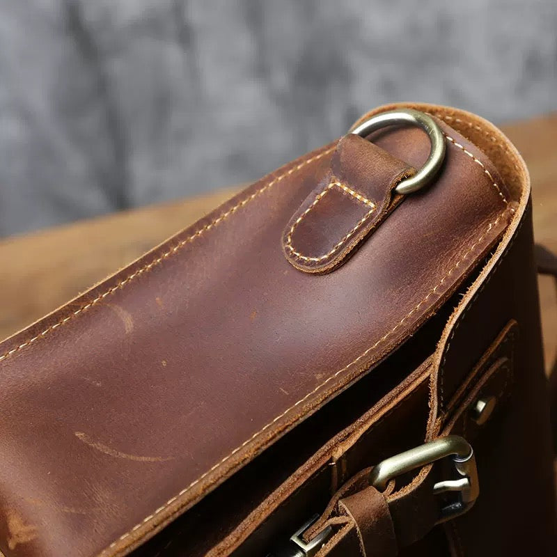 Vintage Crazy‑Horse Leather Messenger Satchel Bag