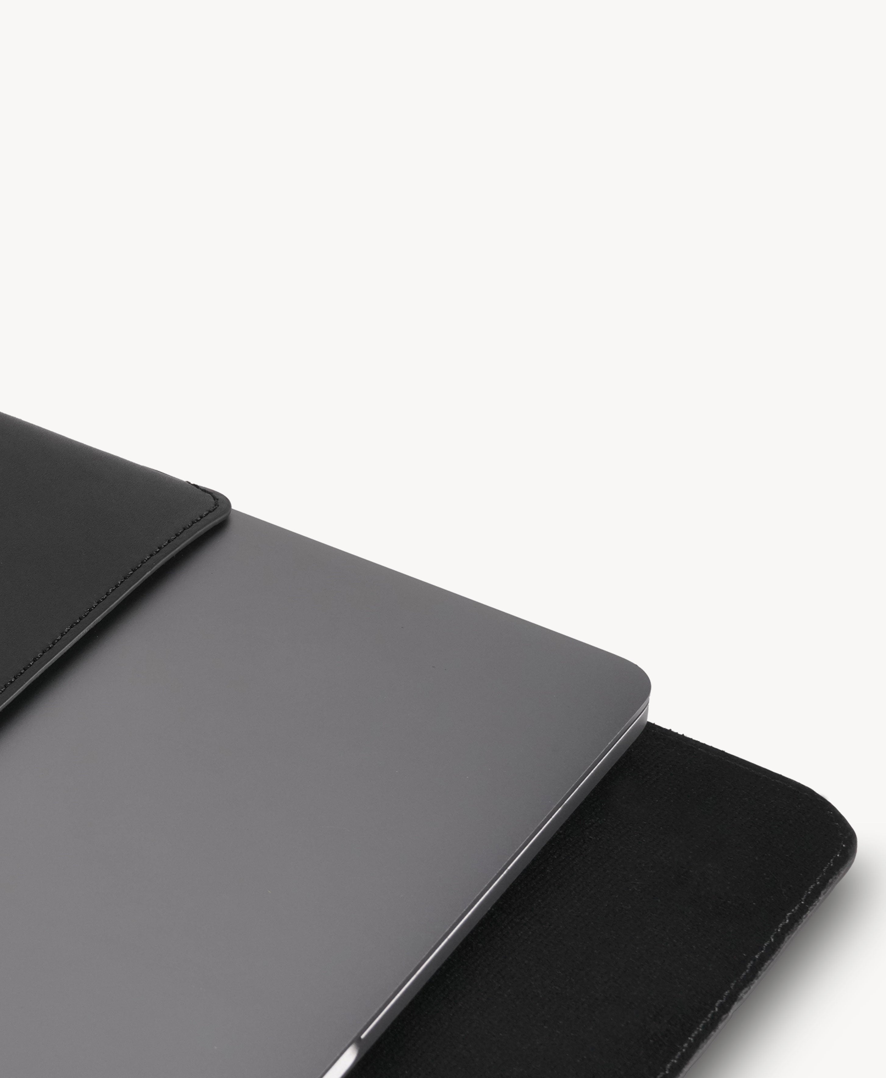 Full-Grain Bridle Leather Laptop Sleeve & Stand
