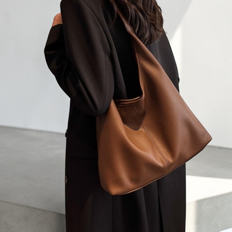 Women’s Leather Hand Bag | Leather Shoulder Tote Purse | Trendy Commuter Large Capacity Handbag | Casual Everyday Fashion Bag For Women