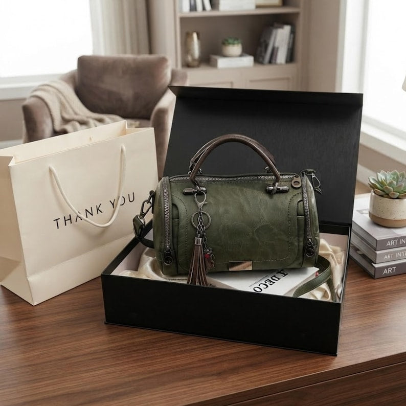 Vintage Style Barrel Crossbody Bag with Tassel Detail – Casual Leather Handbag for Women, Rustic Shoulder Purse, Everyday Tote Timeless Gift