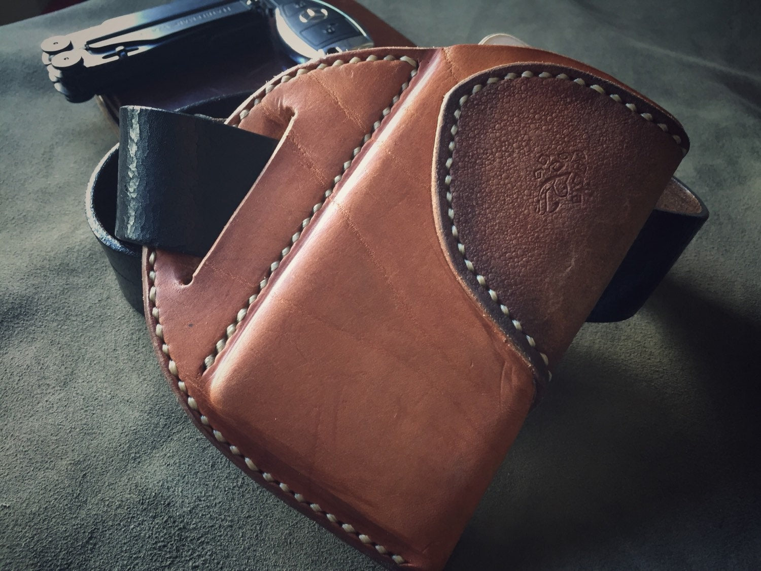 Handmade Leather iPhone Belt Holster: Embossed Design