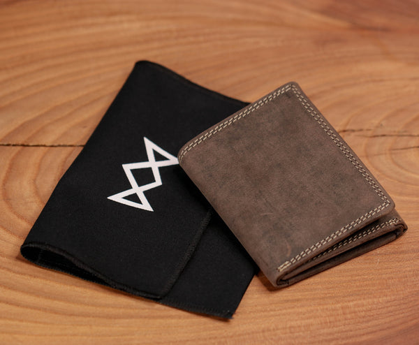 Personalized Full Grain Leather Mens Trifold Wallet: Initials and Inside Engraving