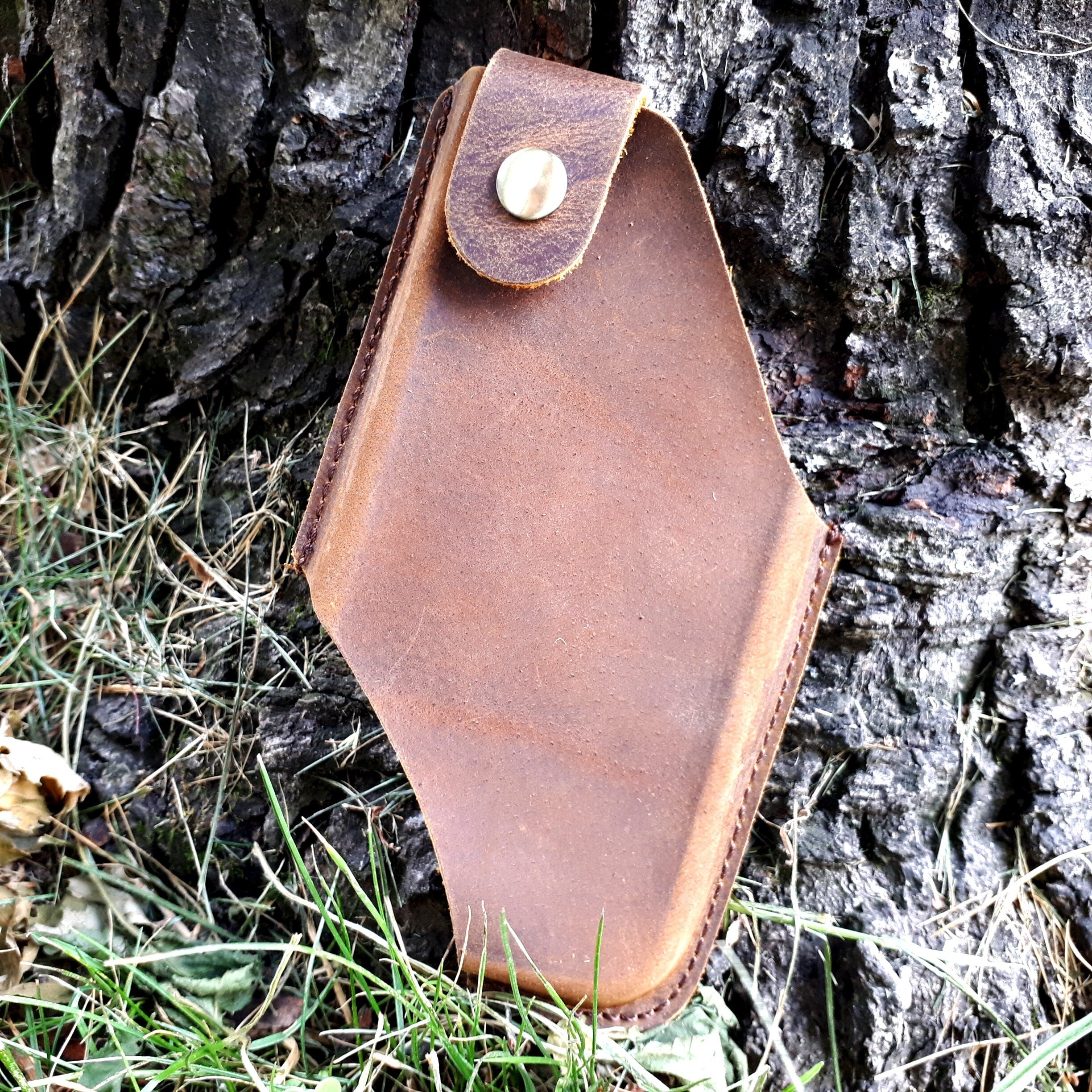 Phone leather holster, smartphone custom belt case, engraved cell phone holster, iPhone Belt Holder, Samsung phone holster, Belt phone case