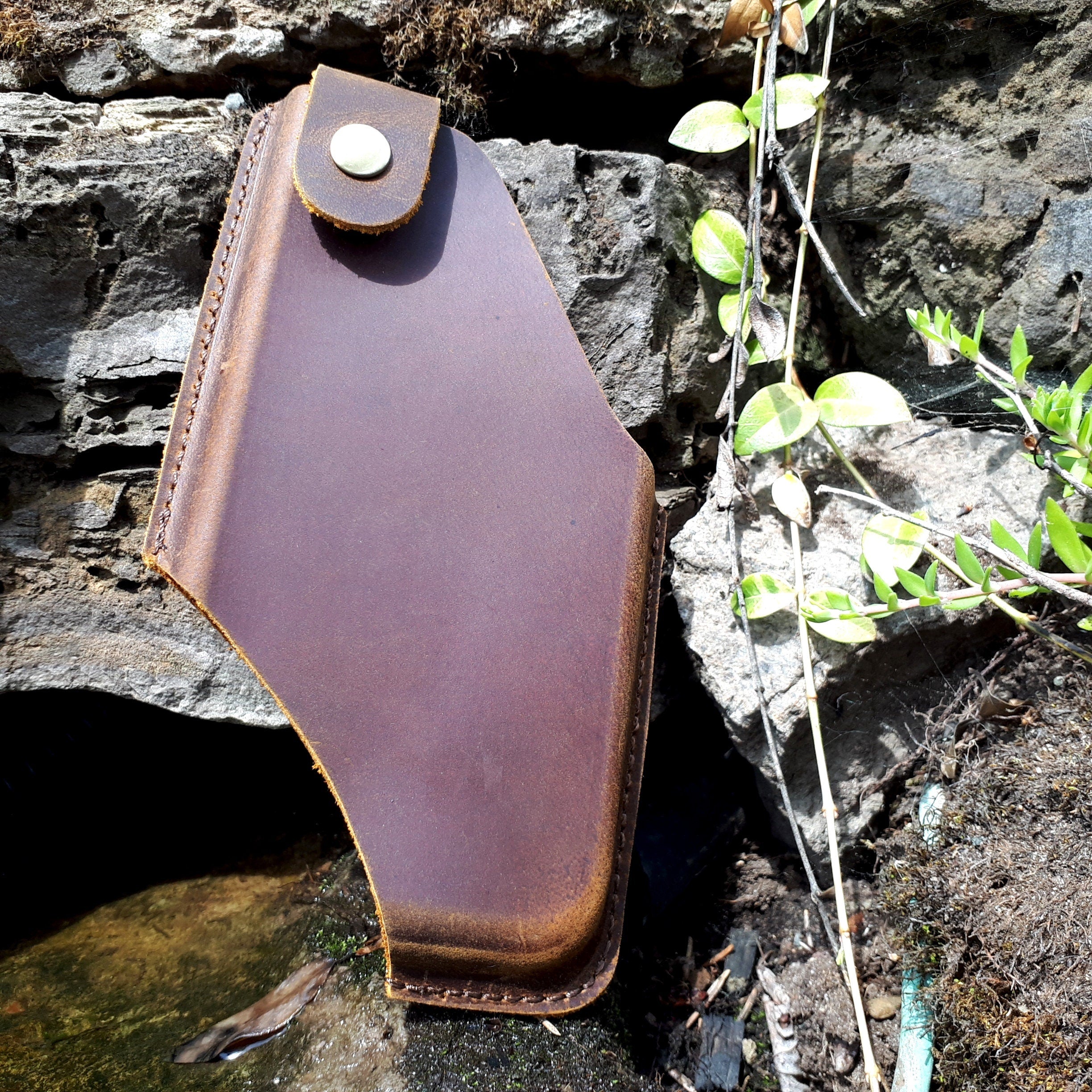 Phone leather holster, smartphone custom belt case, engraved cell phone holster, iPhone Belt Holder, Samsung phone holster, Belt phone case