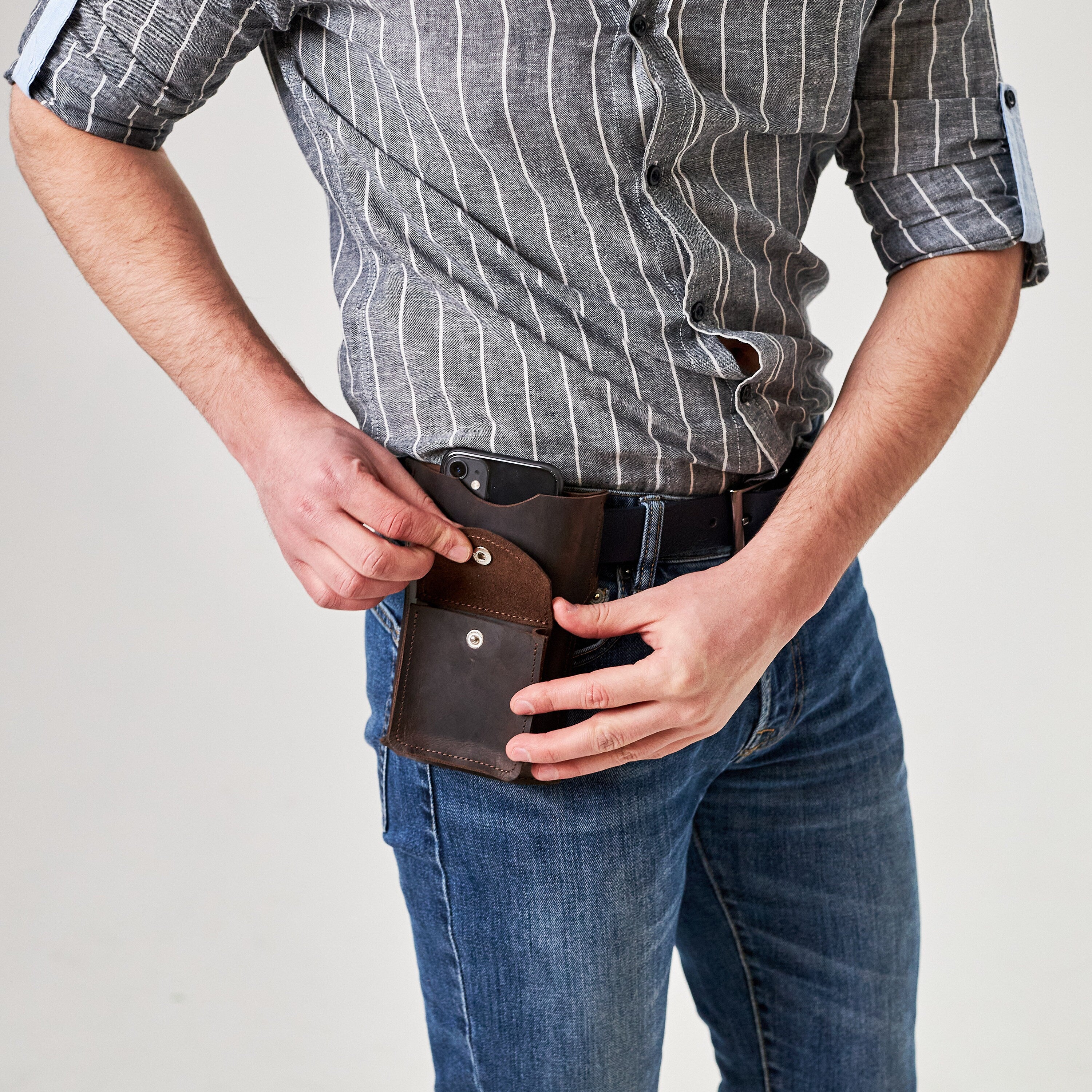 Engraved leather belt phone case, Leather belt phone pouch, Cell phone belt holder, Phone belt case, Phone holsters, Leather belt wallet