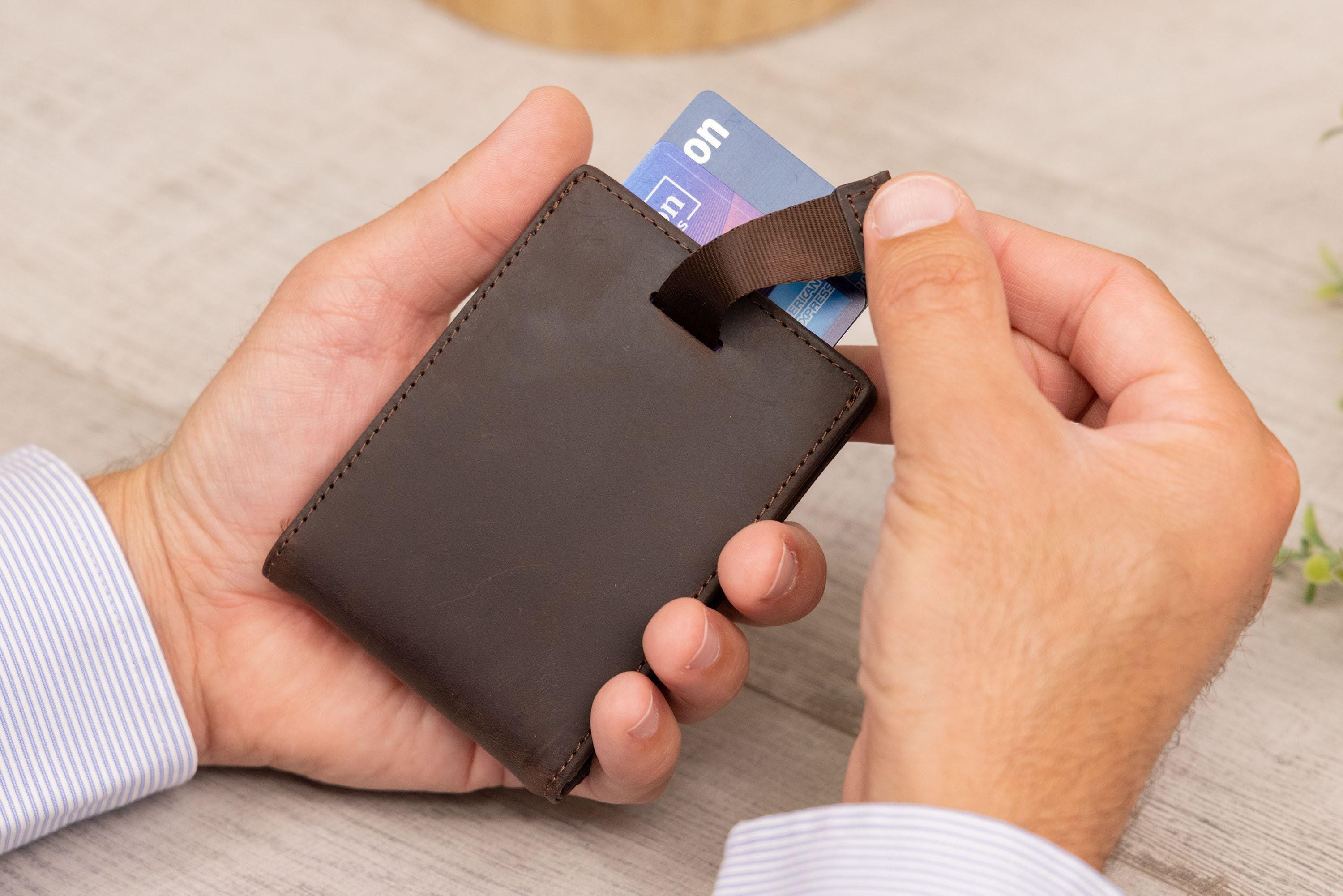 Mens Personalized Slim Leather Wallet With Money Clip, RFID Blocking Card Holder