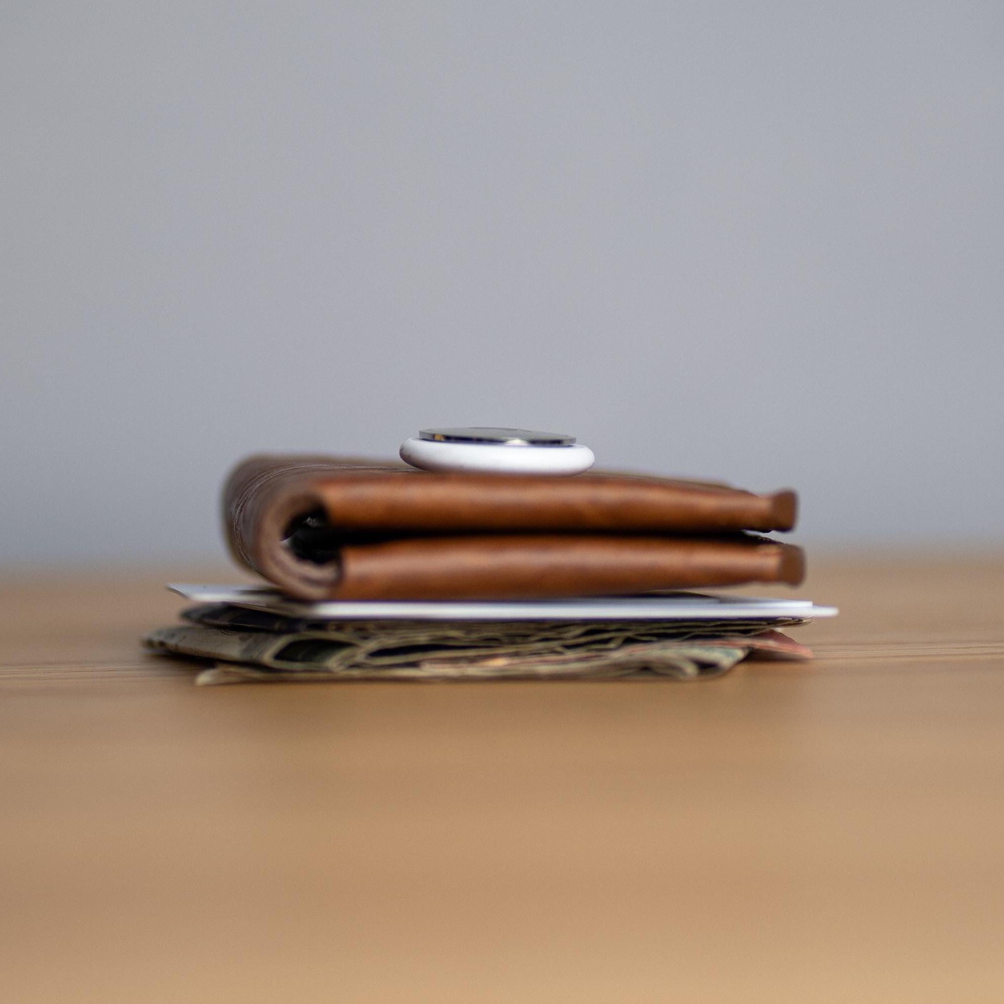 AirTag Wallet | Italian Leather Billfold 2.1, Full-Grain Leather