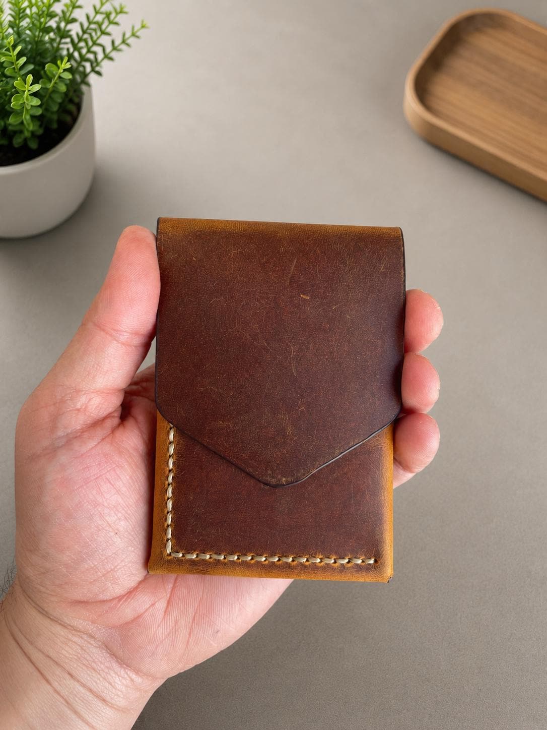 Leather Cash Wallet, Personalized Minimalist Leather Flap Wallet for Men, Slim Front Pocket Wallet, Gift For Father, Husband, Boyfriend, Dad