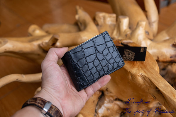 Smallest wallet, Black Alligator Wallet for Men - Minimalist Slim Design