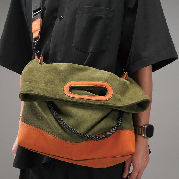 KAKAVY TRIO bag worn with its long adjustable strap